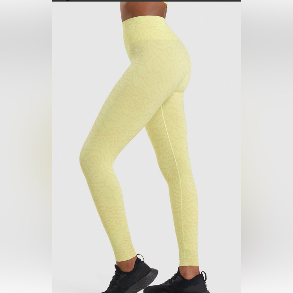 GYMSHARK ADAPT ANIMAL SEAMLESS LEGGINGS Firefly Yellow XS new
